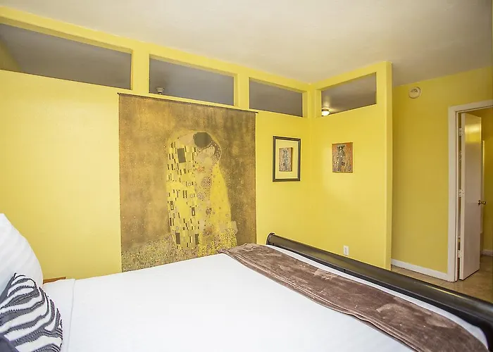 My Place Hotel